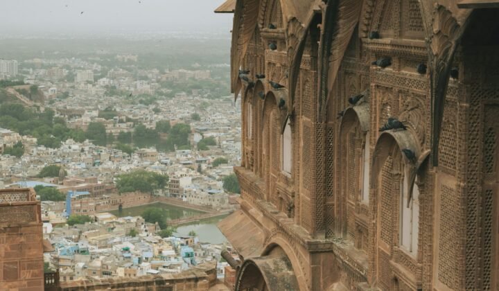 Homes Near Famous Monuments 2026