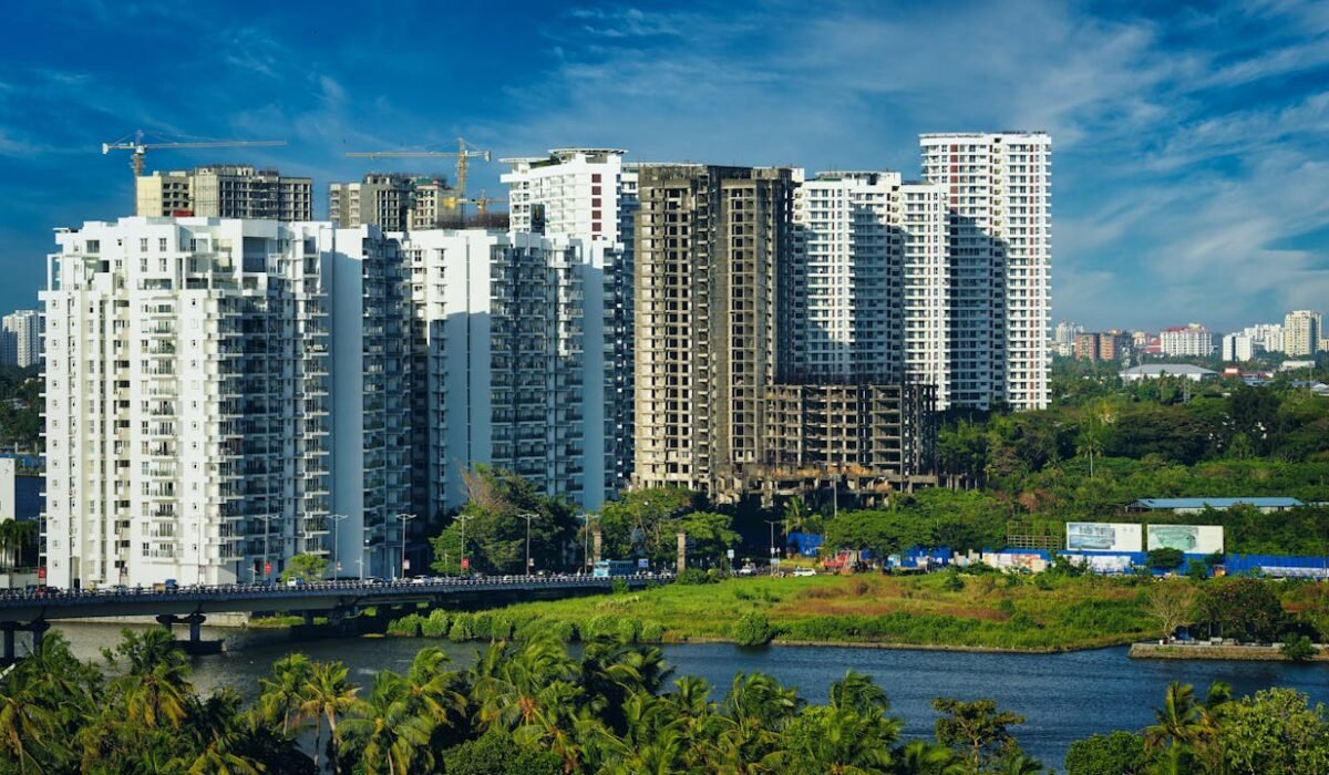 Plot vs Apartment: Which Investment Gives Better Returns in India?
