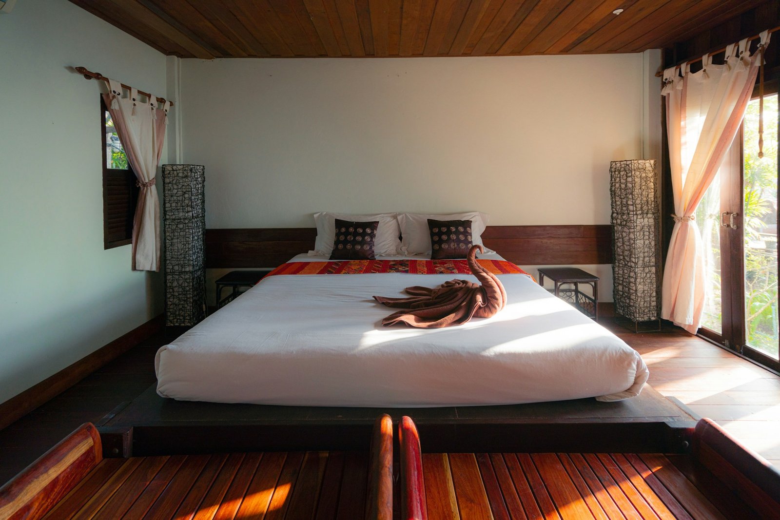 Vastu 2026 for Bedroom Sleeping Bed Light - Property News India